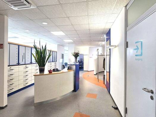 Praxis zur Miete 3.330 € 346,6 m² Bürofläche Bietigheim Bietigheim-Bissingen 74321