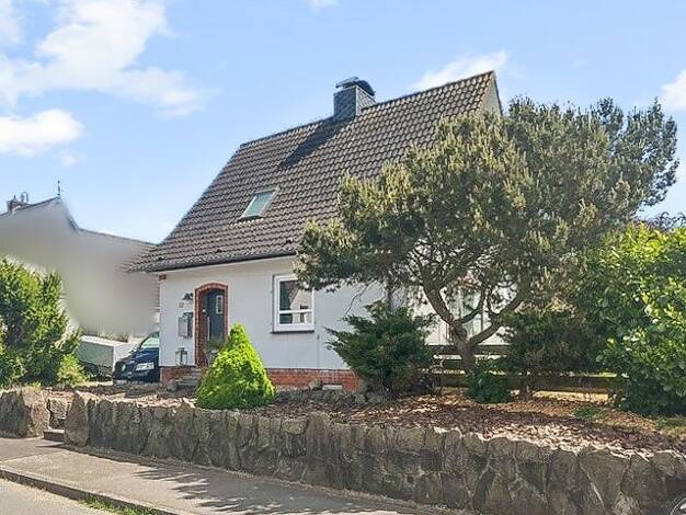 Einfamilienhaus zum Kauf 199.500 € 3 Zimmer 64 m² 911 m² Grundstück Dänischburg / Siems / Rangen- / Wallberg Lübeck 23569