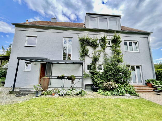 Einfamilienhaus zum Kauf provisionsfrei 1.600.000 € 9 Zimmer 300 m² 426 m² Grundstück Freising 85354