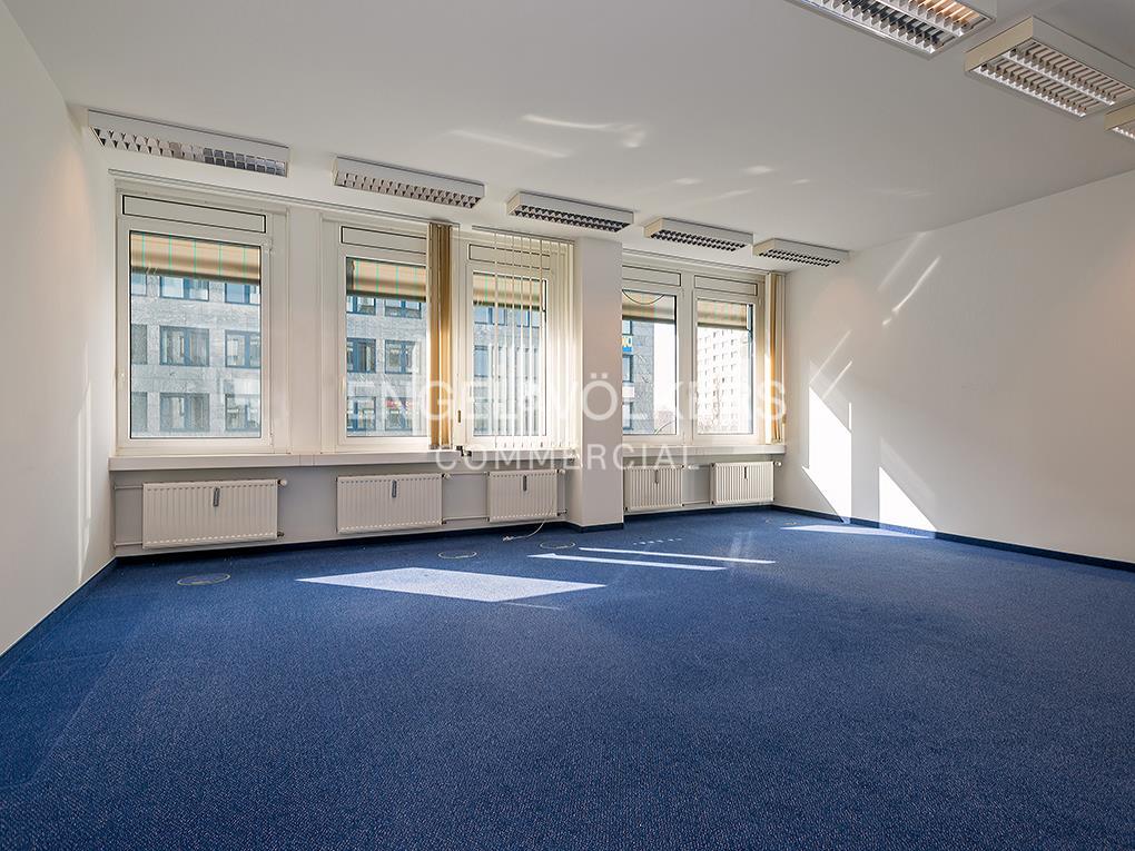 Büro-/Praxisfläche zur Miete 16 € 712,9 m²<br/>Bürofläche ab 712,9 m²<br/>Teilbarkeit Fennpfuhl Berlin 10367