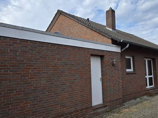 Einfamilienhaus zur Miete 550 € 3 Zimmer 75 m² frei ab 01.07.2026 Beschotenweg Weener 26826