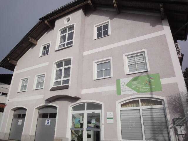 Mehrfamilienhaus zum Kauf - Ansicht 2