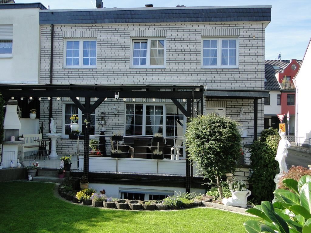 Mehrfamilienhaus zum Kauf 1.377.000 € 14 Zimmer 285 m²<br/>Wohnfläche 349 m²<br/>Grundstück Dünnwald Köln 51069