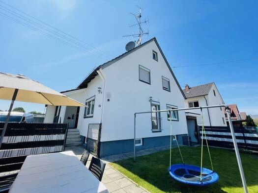 Doppelhaushälfte zum Kauf 359.000 € 4 Zimmer 95 m² 221 m² Grundstück frei ab 31.05.2026 Benningen 87734