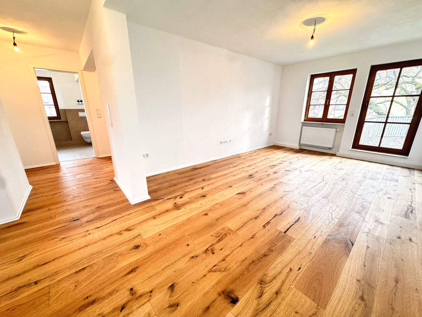 Immobilie in Heßdorf - Provisionsfrei - Renovierte 3 Zimmer Wohnung mit Terrasse und Stellplatz in Heßdorf - Bild 3