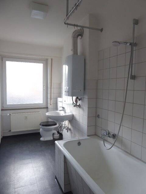 Röpke + Partner Immobilien: Zentral und naturnah in Dillweißenstein! – Bülowstr. 24, 75180 Pforzheim – Vorschaubild 3