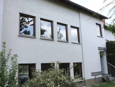 Reihenmittelhaus zum Kauf 440.000 € 8 Zimmer 158 m² 243 m² Grundstück frei ab sofort Nürnberg 90451