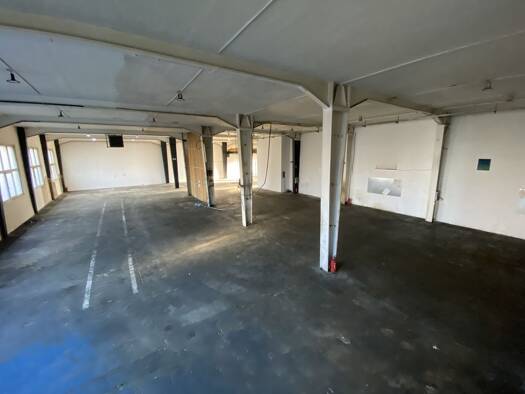 Lagerhalle zur Miete 3,80 € 700 m² Lagerfläche Eislingen Eislingen/Fils 73054