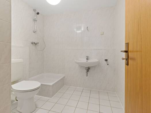 Wohnung zur Miete 420 € 1 Zimmer 50 m² Geschoss 2/3 frei ab 01.03.2026 Fliederweg 8 Langenbogen Teutschenthal 06179