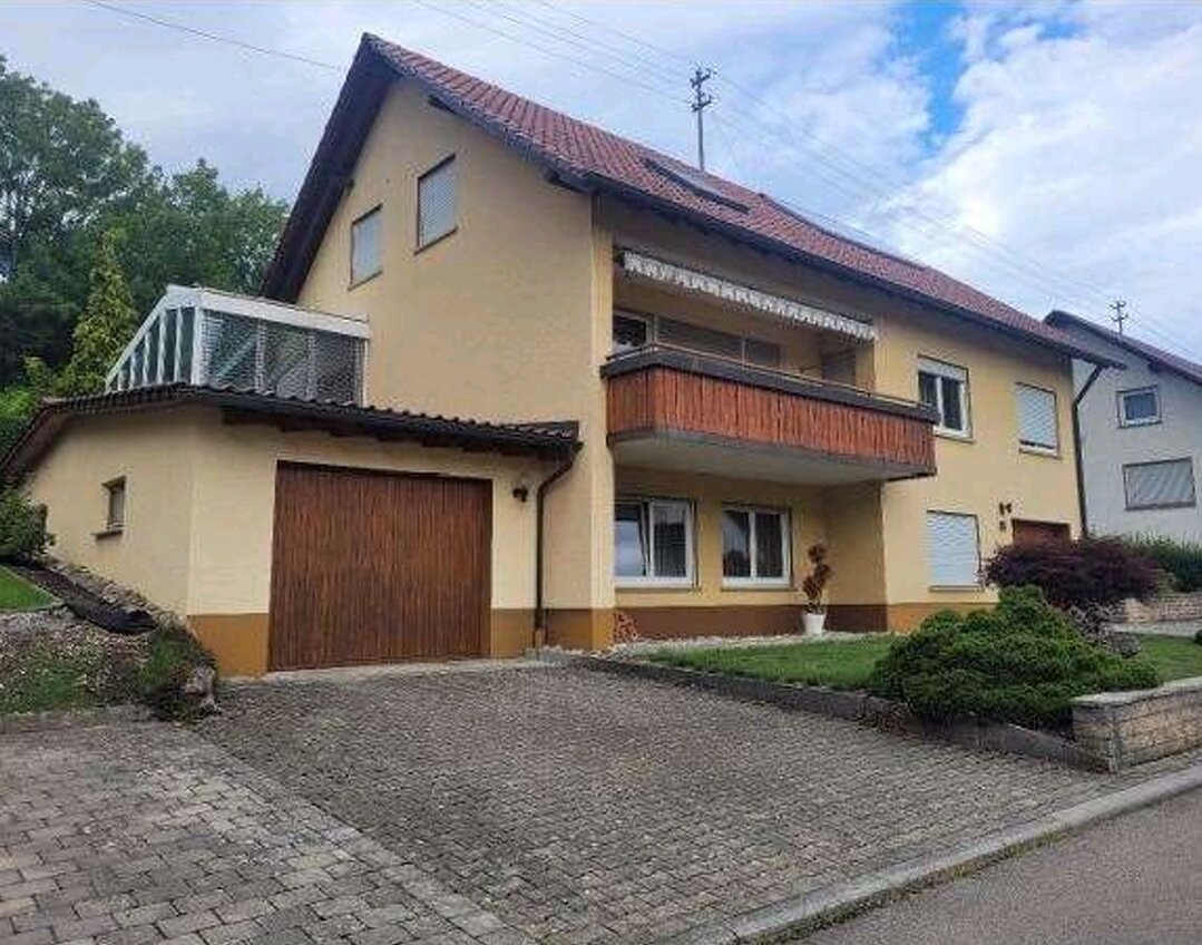 Einfamilienhaus zum Kauf provisionsfrei 359.000 € 8 Zimmer 239 m²<br/>Wohnfläche 526 m²<br/>Grundstück ab sofort<br/>Verfügbarkeit Heimbergstraße 20 Unterdigisheim Meßstetten 72469