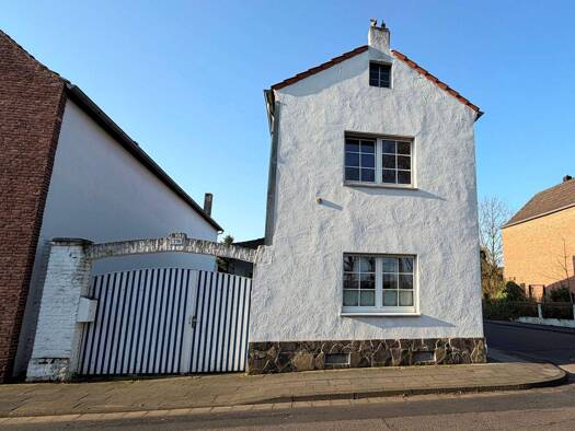 Einfamilienhaus zum Kauf 440.000 € 6 Zimmer 115,6 m² 479 m² Grundstück frei ab 01.04.2026 Westhoven Köln 51149