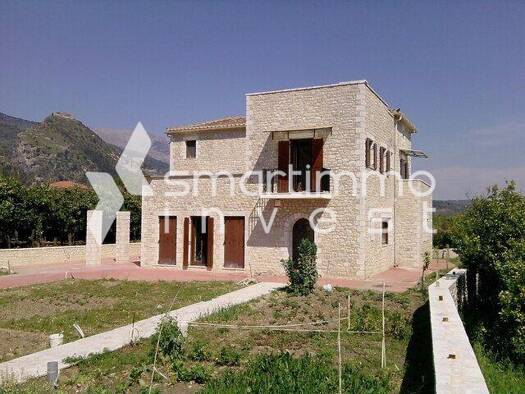 Villa zum Kauf 700.000 € 6 Zimmer 300 m² 815 m² Grundstück Municipality of Sparta 231 00
