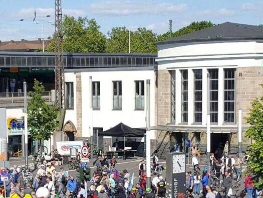 Hotel zur Miete provisionsfrei 6.900 € 16 Zimmer 374 m² Gastrofläche 640 m² Grundstück Mitte Mülheim an der Ruhr 45468