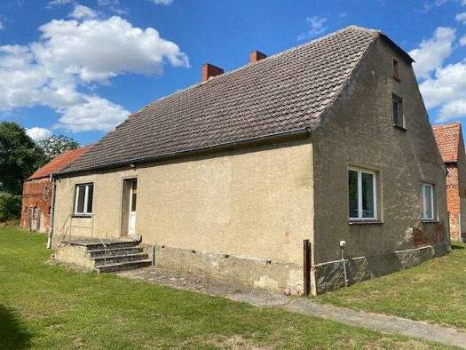 Bauernhaus zum Kauf 60.000 € 10 Zimmer 250 m² 6.638 m² Grundstück frei ab sofort Wollin 14 a Eickstedt Randowtal 17291