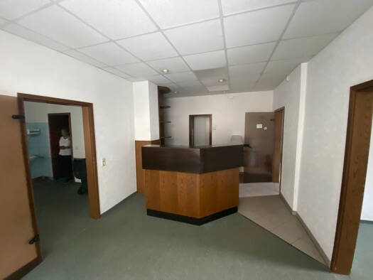 Praxisfläche zur Miete 670 € 7 Zimmer 134,4 m² Bürofläche Kleine Brüderstraße 12 Werdau Werdau 08412