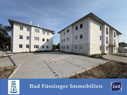 Wohnung zum Kauf - Erstbezug provisionsfrei 389.000 € 3 Zimmer 91,3 m² frei ab sofort Kirchham Kirchham , Niederbay 94148