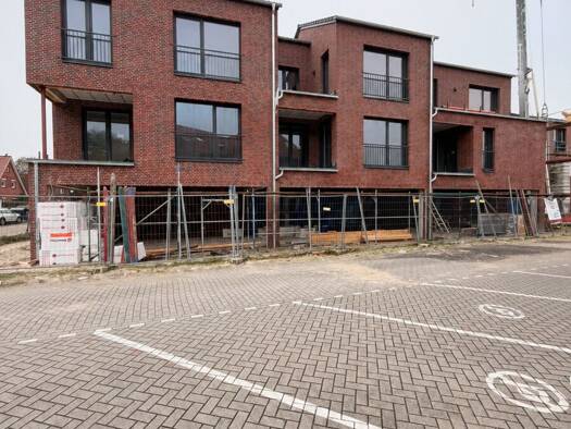 Wohnung zur Miete - Erstbezug 1.175 € 3 Zimmer 90,7 m² EG frei ab 01.11.2026 Heidmühle Schortens 26419