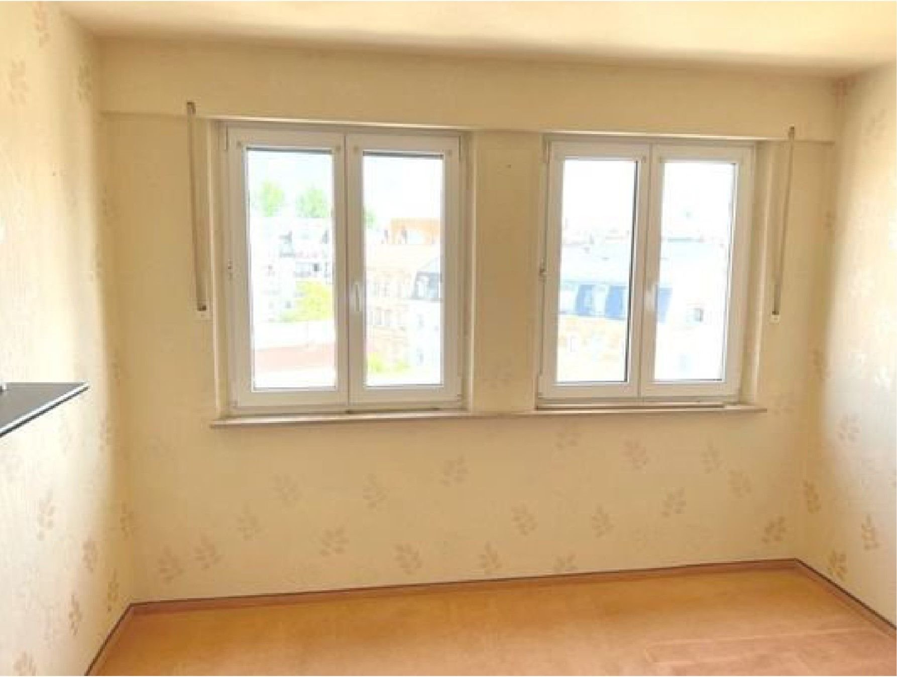 Studio zur Miete 600 € 2 Zimmer 45 m²<br/>Wohnfläche 3.<br/>Geschoss ab sofort<br/>Verfügbarkeit Gutenbergstr. Scherbsgraben / Billinganlage 121 Fürth 90766