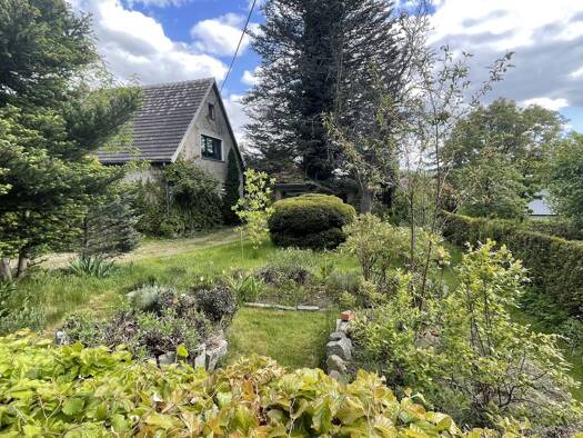 Doppelhaushälfte zum Kauf 249.000 € 4 Zimmer 121,9 m² 1.000 m² Grundstück Rauschwitz Elstra 01920