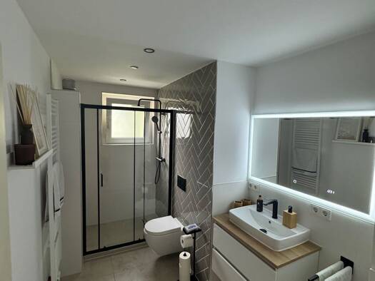 Wohnung zur Miete 1.150 € 4 Zimmer 95 m² Geschoss 2/4 frei ab sofort Lehe Bremerhaven 27580