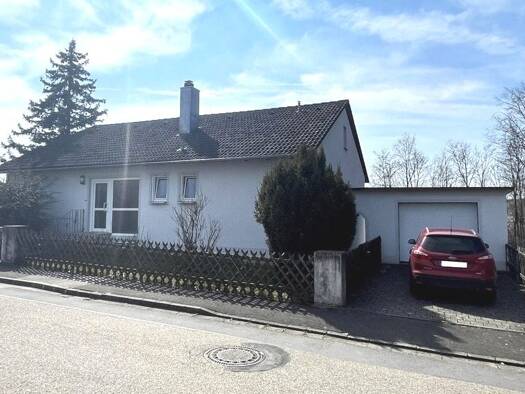 Einfamilienhaus zum Kauf 379.000 € 7 Zimmer 171 m² 1.029 m² Grundstück frei ab sofort Nennslingen Nennslingen 91790