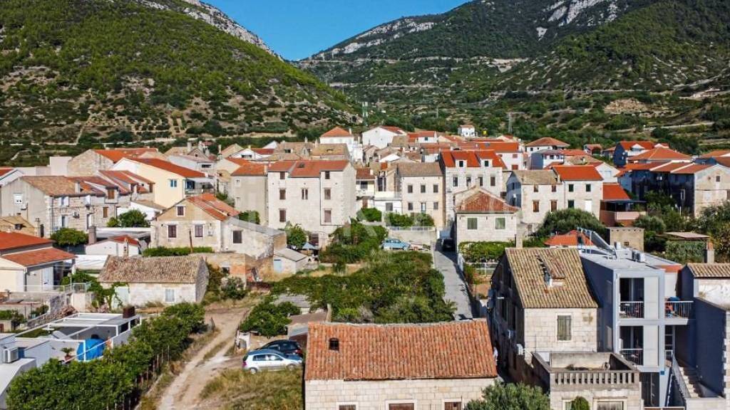 Haus zum Kauf 1 Zimmer 105 m² Komiza