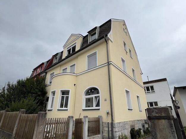 Mehrfamilienhaus zum Kauf provisionsfrei 360.000 € 10 Zimmer 245,8 m² 208,2 m² Grundstück Bismarckstraße 2 Marktredwitz Marktredwitz 95615