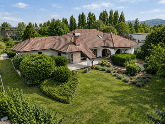 Villa zum Kauf 1.495.000 € 7 Zimmer 343 m² 1.605 m² Grundstück Heitersheim Heitersheim 79423