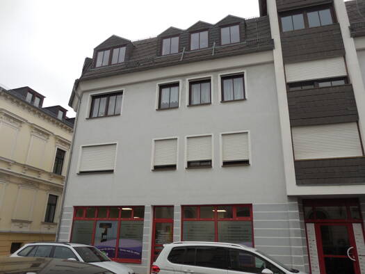 Wohnung zur Miete 530 € 3 Zimmer 91 m² Geschoss 2/3 frei ab 01.04.2026 Stadtmitte Plauen 08523