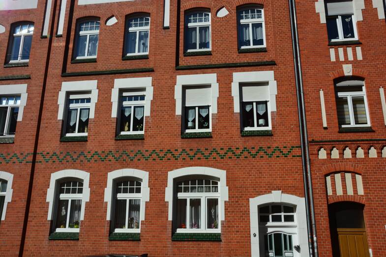 Mehrfamilienhaus zum Kauf 395.000 € 16 Zimmer 400 m² 266 m² Grundstück Salzwedel Salzwedel 29410