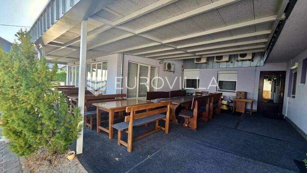 Haus zum Kauf 770.000 € 20 Zimmer 1.350 m² Brodsko Vinogorje Slavonski Brod