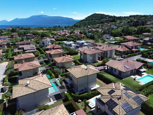Villa zum Kauf 740.000 € 5 Zimmer 163 m² frei ab sofort Via Gazzolo 6B Manerba del Garda 25080