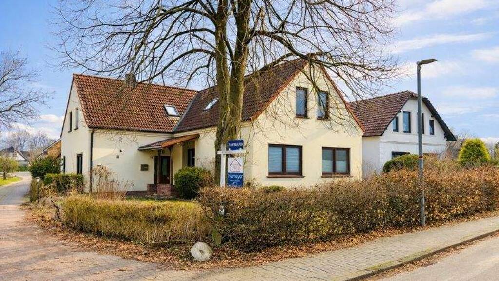 Mehrfamilienhaus zum Kauf 349.000 € 8 Zimmer 196 m² 1.303 m² Grundstück Beckedorf Schwanewede 28790