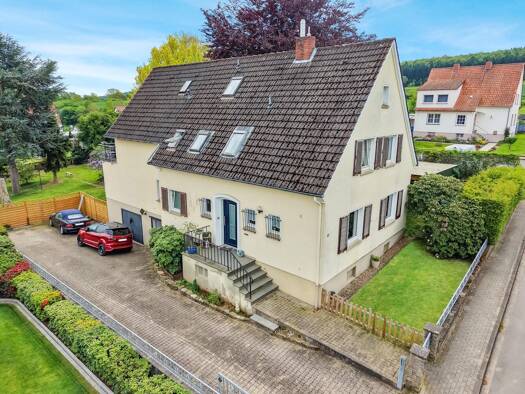 Mehrfamilienhaus zum Kauf 299.000 € 8 Zimmer 220 m² 1.327 m² Grundstück Varenholz Kalletal 32689