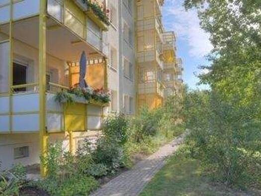 Wohnung zur Miete 310 € 2 Zimmer 45,8 m² 5. Geschoss Seebener Straße 123 Trotha Halle 06118