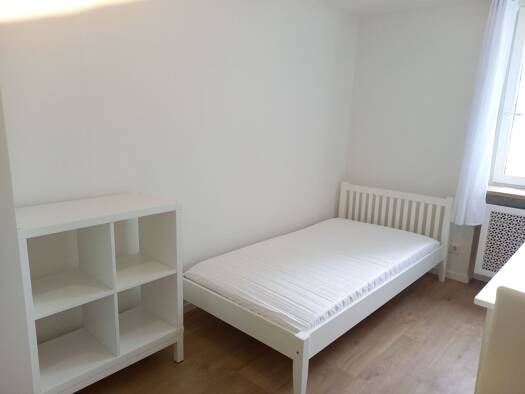 Wohnung zum Kauf provisionsfrei 109.000 € 1 Zimmer 17 m² Geschoss 1/8 Sieglitzhof Erlangen 91054