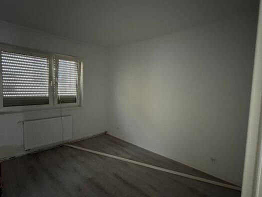 Wohnung zur Miete 495 € 3 Zimmer 85 m² EG Innenstadt Pirmasens 66953