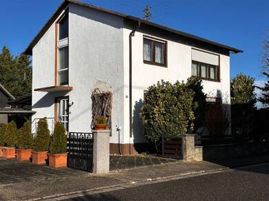 Mehrfamilienhaus zum Kauf 270.000 € 4 Zimmer 124 m² 639 m² Grundstück Böhl-Iggelheim 67459