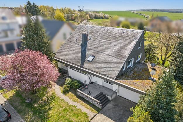 Mehrfamilienhaus zum Kauf 359.000 € 9 Zimmer 295 m² 1.600 m² Grundstück frei ab 01.11.2025 Weisel Weisel 56348