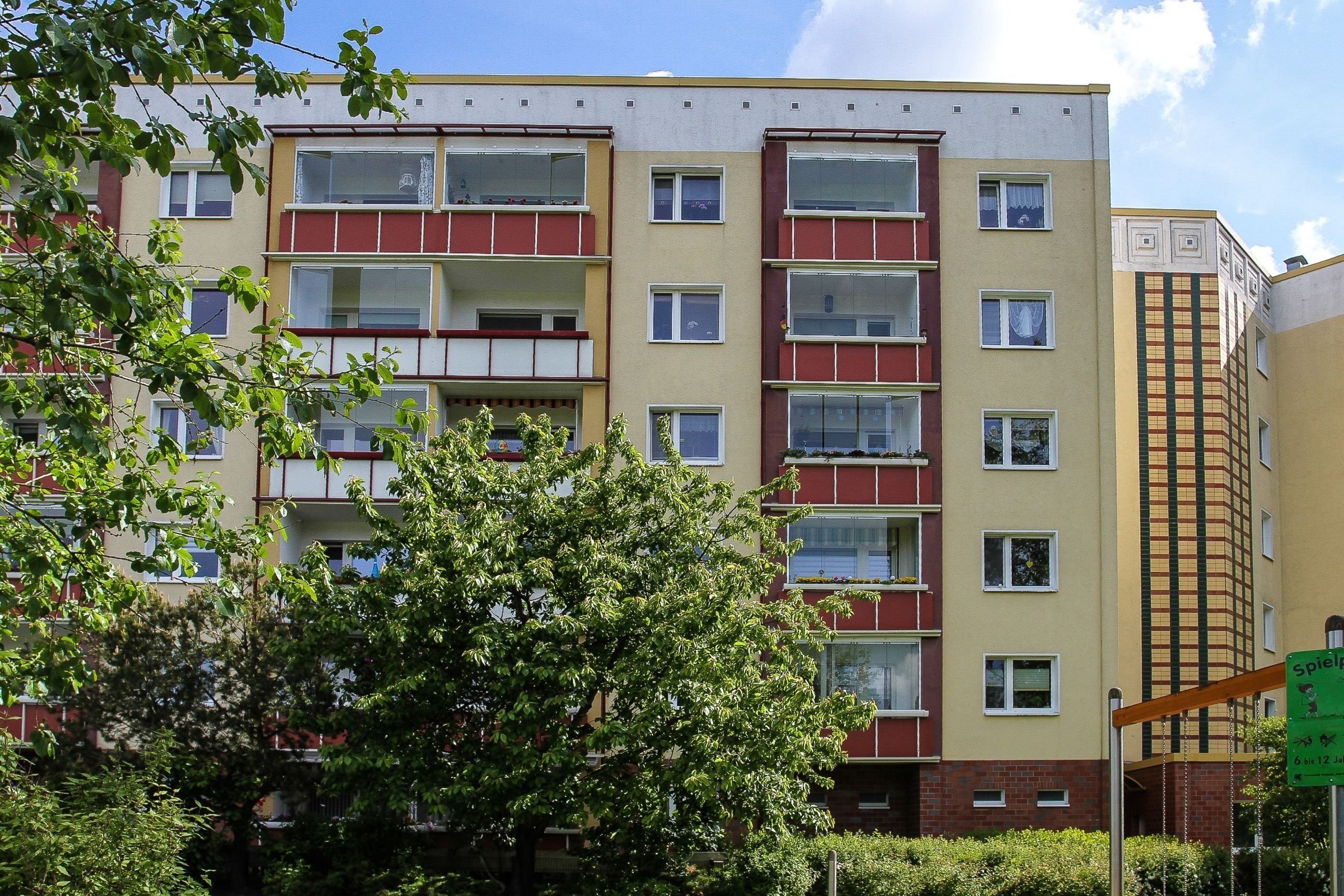 Wohnung zur Miete 450 € 4 Zimmer 74 m²<br/>Wohnfläche 5.<br/>Geschoss 01.10.2024<br/>Verfügbarkeit Bootsbauerweg 13 Groß Klein Rostock 18109