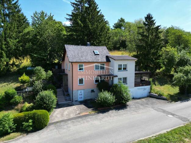 Haus zum Kauf 195.000 € 8 Zimmer 180 m² 3.358 m² Grundstück Rögen Coburg 96450