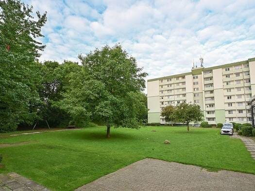 Wohnung zum Kauf 75.000 € 1,5 Zimmer 42 m² 3. Geschoss Buntekuh Lübeck 23558