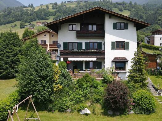 Haus zum Kauf 679.000 € 10 Zimmer 254 m² 1.005 m² Grundstück Uttendorf 5723