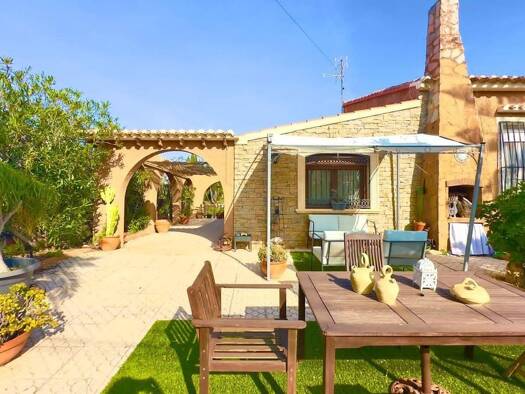 Villa zum Kauf 724.900 € 3 Zimmer 138 m² 805 m² Grundstück LEVANTE Torrevieja 03180