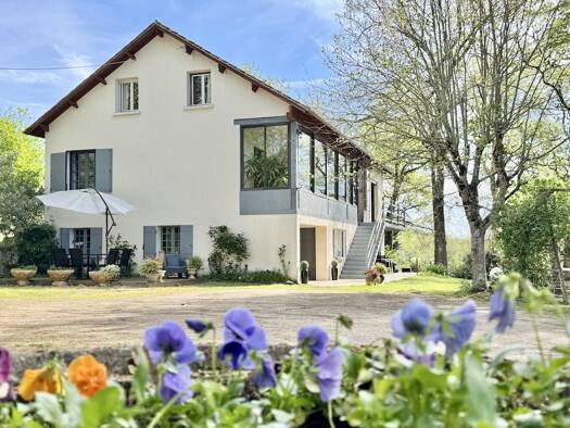 Haus zum Kauf 385.000 € 211 m² 5.000 m² Grundstück Beaumont-du-Périgord 24440