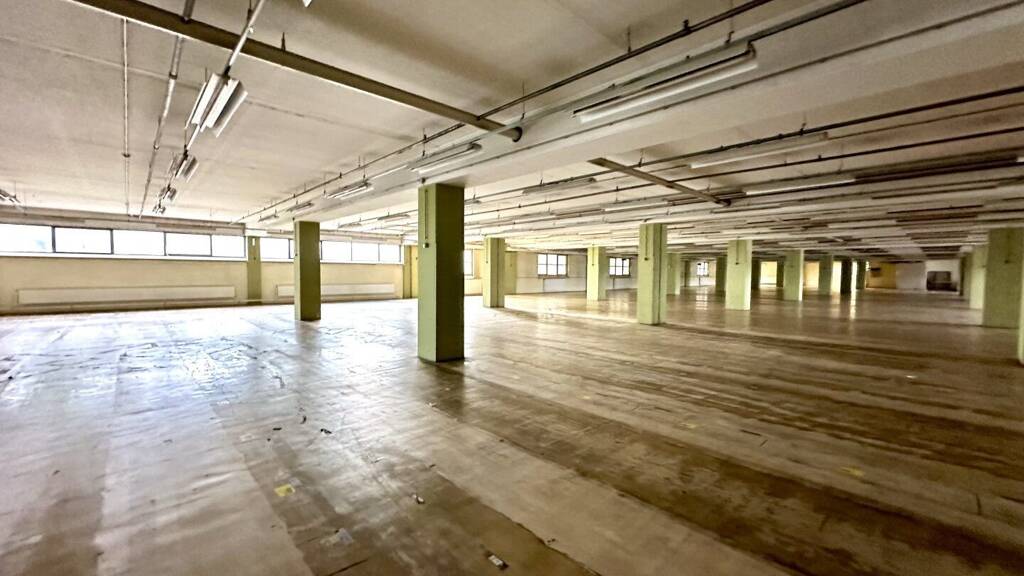 Halle/Industriefläche zur Miete 3,50 € 1.500 m² Lagerfläche Triester Straße Puntigam Graz 8055