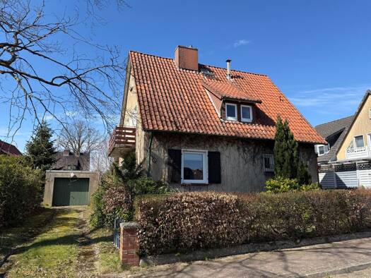 Einfamilienhaus zum Kauf 229.000 € 5 Zimmer 120 m² 660 m² Grundstück Brandenburger Straße 20 Soltau Soltau 29614