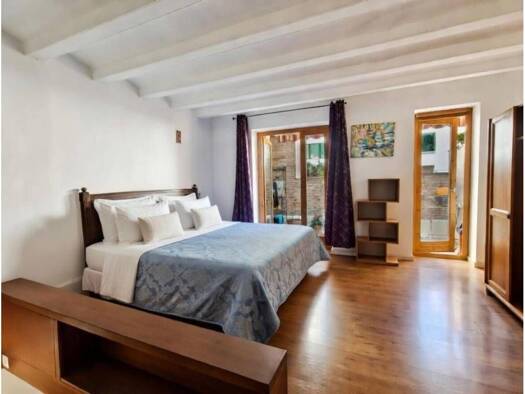 Haus zum Kauf 550.000 € 3 Zimmer 138 m² >Carrer del Ferrocarril > Barcelona 08005