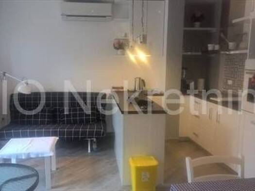 Studio zur Miete 900 € 1 Zimmer 50 m² 3. Geschoss Manus - Bol - Gripe