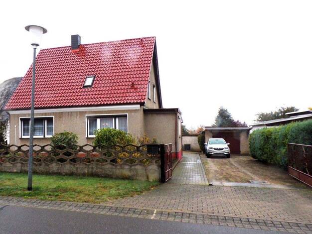 Einfamilienhaus zum Kauf provisionsfrei 129.900 € 5 Zimmer 110 m² 1.584 m² Grundstück Döllingen Plessa OT Döllingen 04928